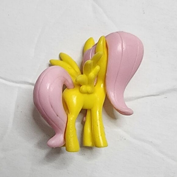 My Little Pony Hasbro Funko Fluttershy Yellow Body Pink Hair Butterflies Toy Fig - Picture 3 of 3